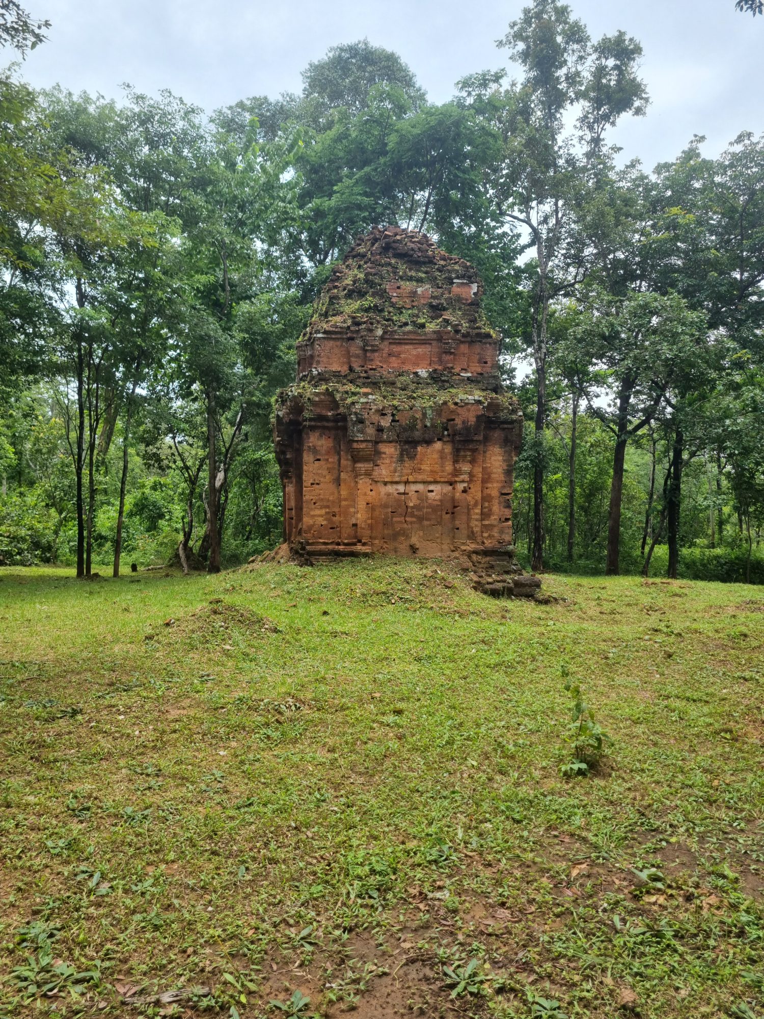 Prasat Chamreh : Le temple méconnu aux portes de la cité d’Angkor 20250726 123211