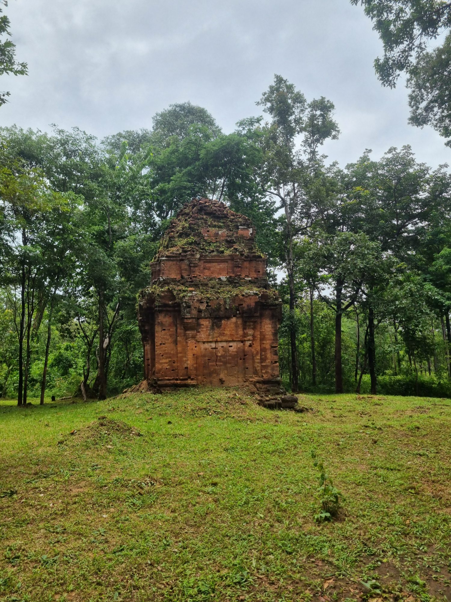 Prasat Chamreh : Le temple méconnu aux portes de la cité d’Angkor 20250726 123214