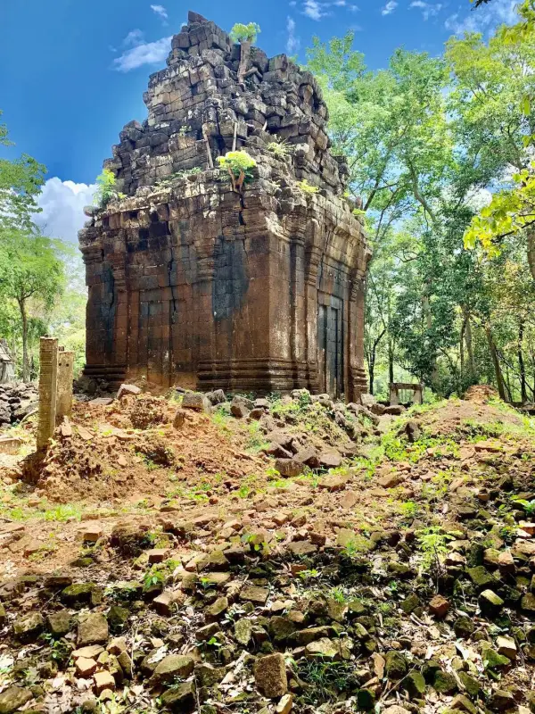 Prasat Banteay Pir Chan : Le temple perdu aux portes d’Angkor the isolated prasat banteay pir chaon temple